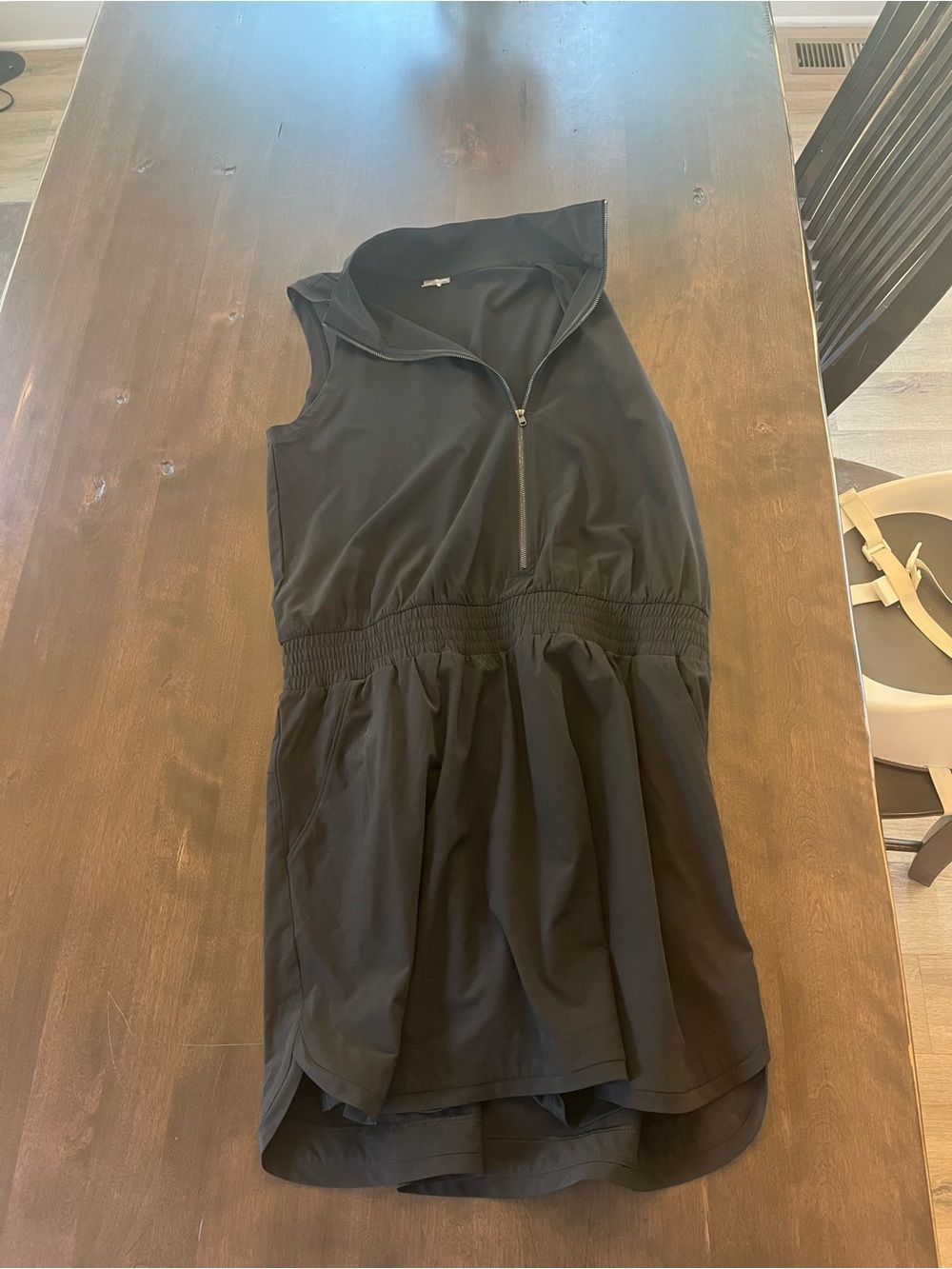 Sleeveless Black Zip-Front Women’s Dress Calia XL